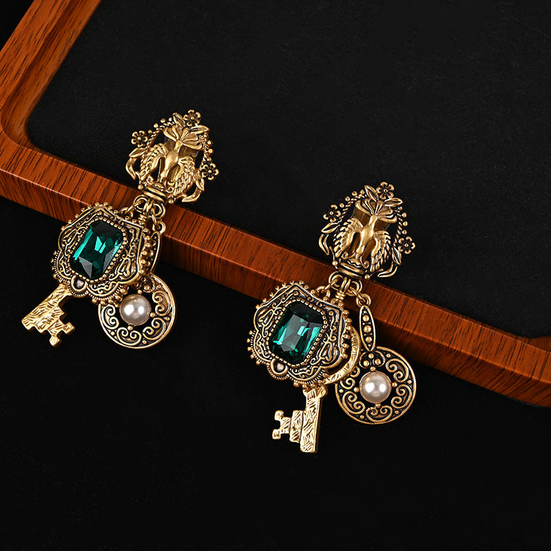 French style key shape green art deco clip earrings - Pleasures and Sins   Pleasures and Sins