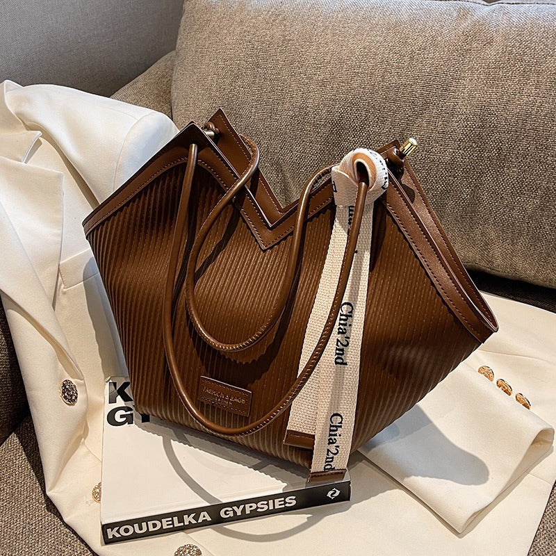 Casual versatile bag fashion shoulder bag student tote bag