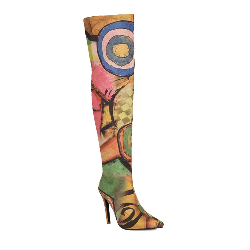 Bottes au-dessus du genou à bout pointu et talon ultra haut avec motif graffiti grande taille