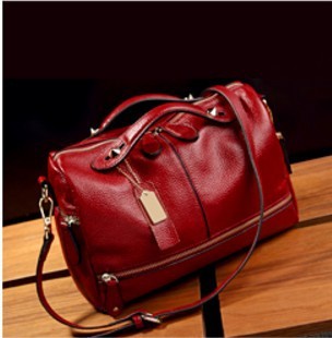 Women's luxury stylish handbag with shoulder strap