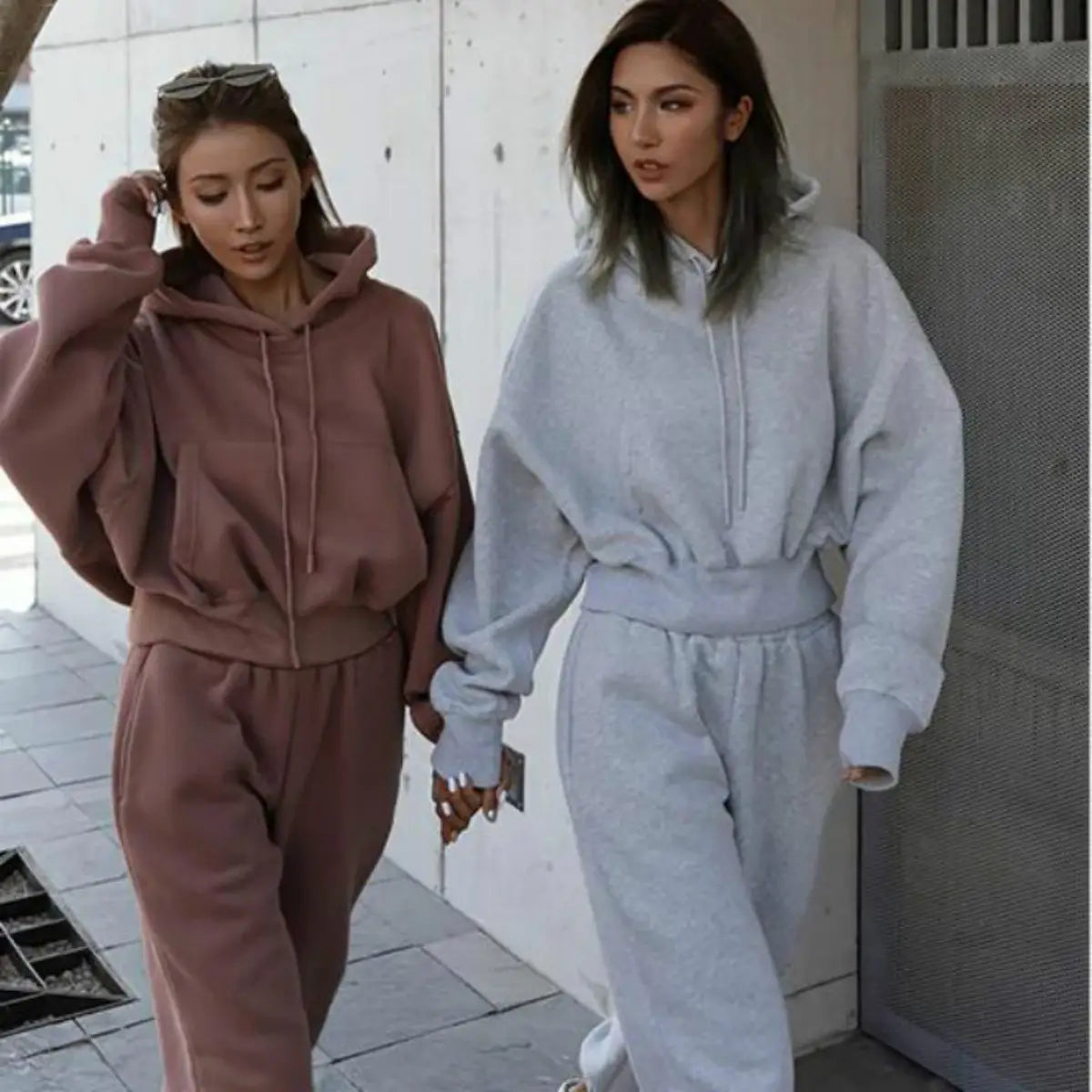 Women’s warm hooded shirt and pants set sportswear set