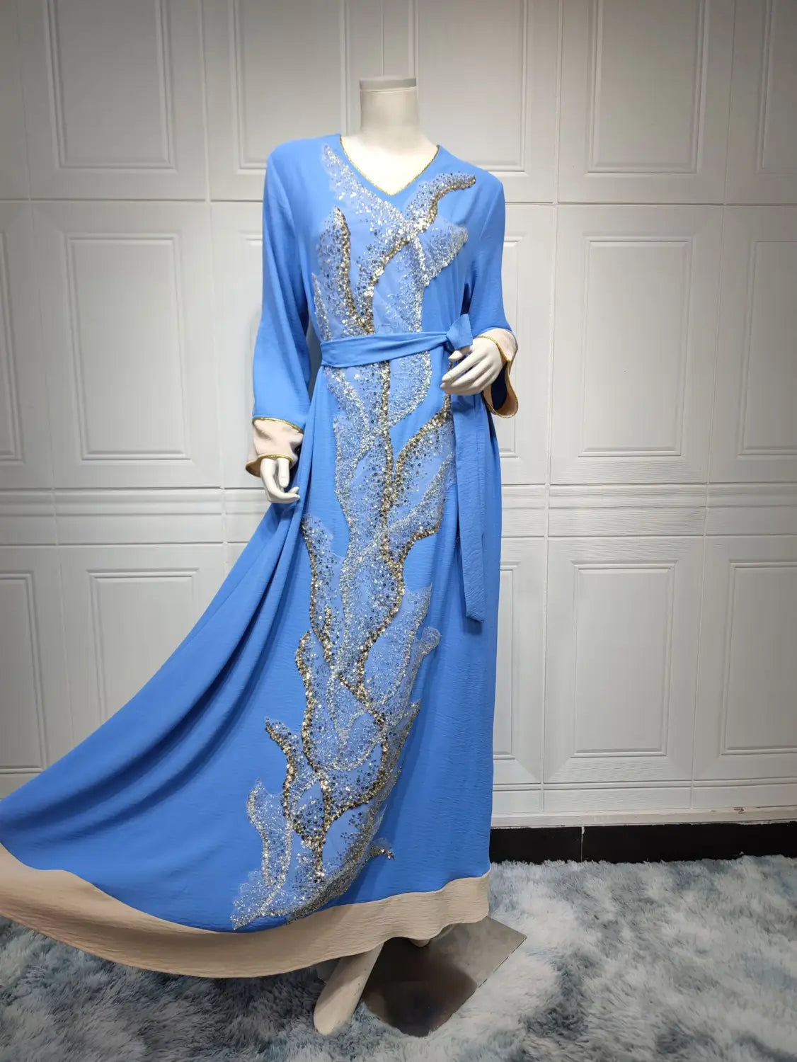 Robe musulmane pour femmes brodée de paillettes