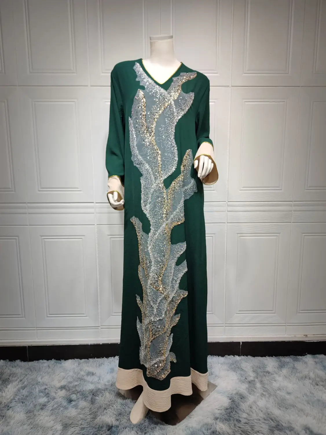 Robe musulmane pour femmes brodée de paillettes