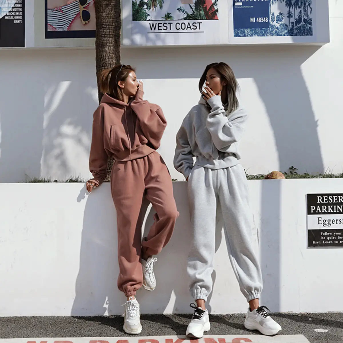 Ensemble de vêtements de sport chauds à capuche et pantalon pour femmes