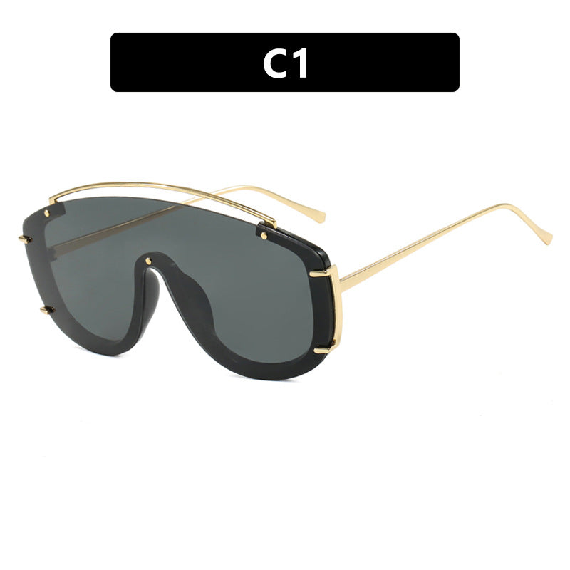 Trendy large frame sunglasses with a metallic high-end feel, Instagram sunglasses