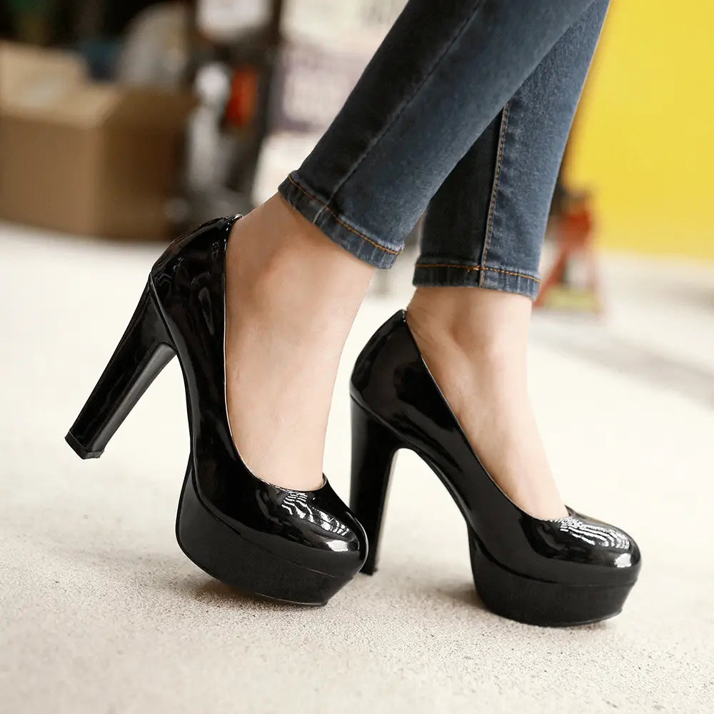 Patent Platform Low Cut Thick Heel Shoes In Plus Sizes