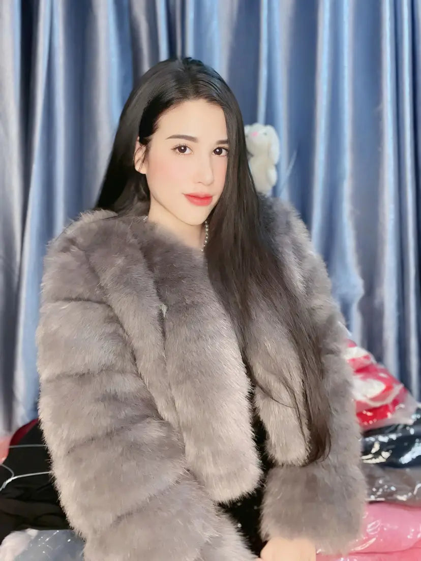 Imitation Fox Fur Short Coat for Stylish Ladies