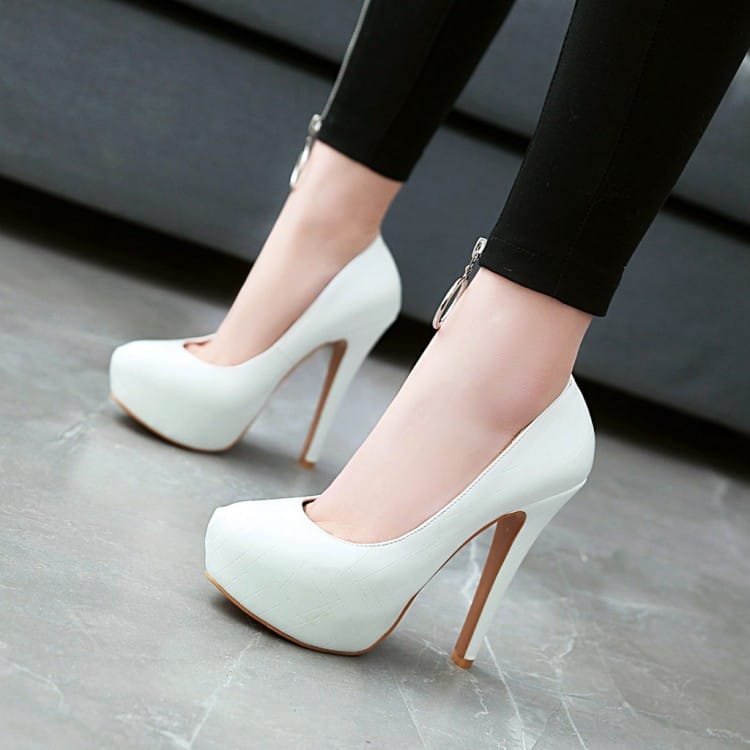 Chaussures à talons super hauts en grandes tailles et 3 couleurs