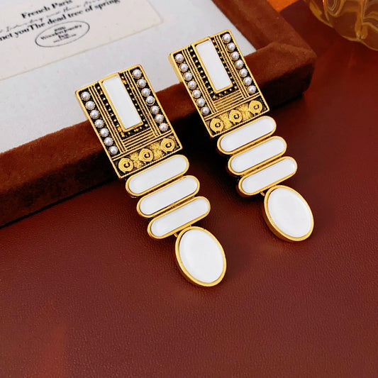 High-end Geometric artificial pearl earrings, French retro court style earrings