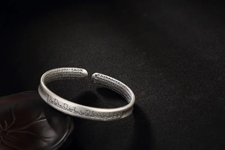 Bracelet d'écriture bouddhiste en argent pur avec mantra à six mots