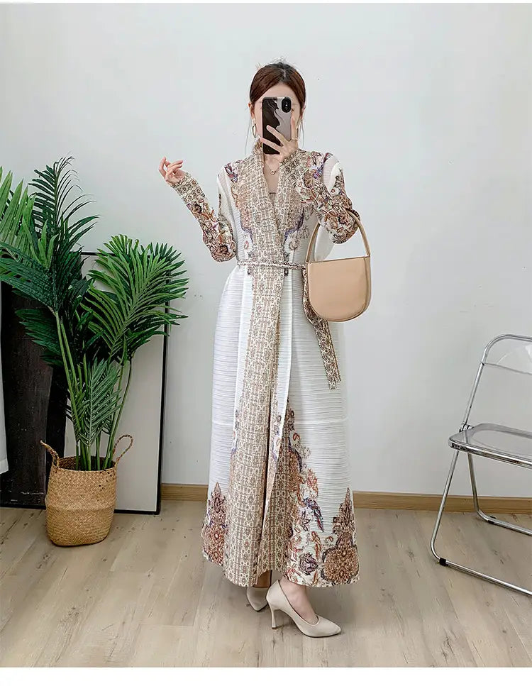 Beige Faltenmantel Cape Bedruckte Arabische Robe für Frauen