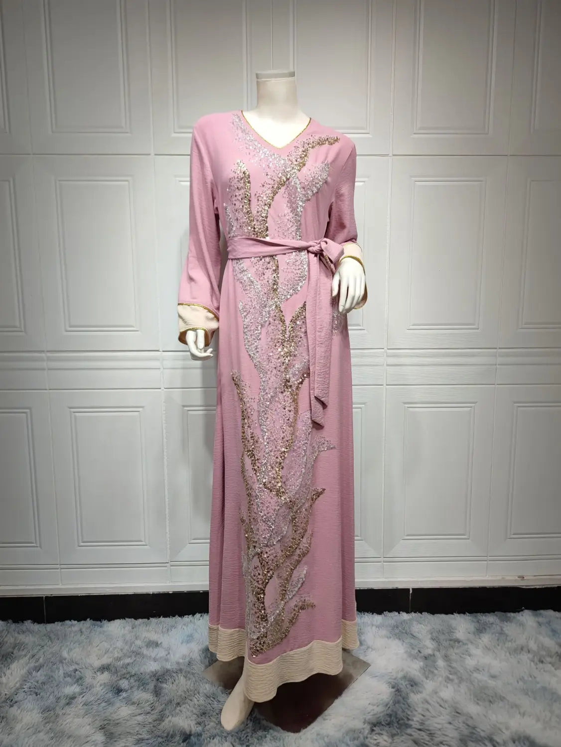 Muslim Robes Embroidered with Beads Abaya Middle Eastern