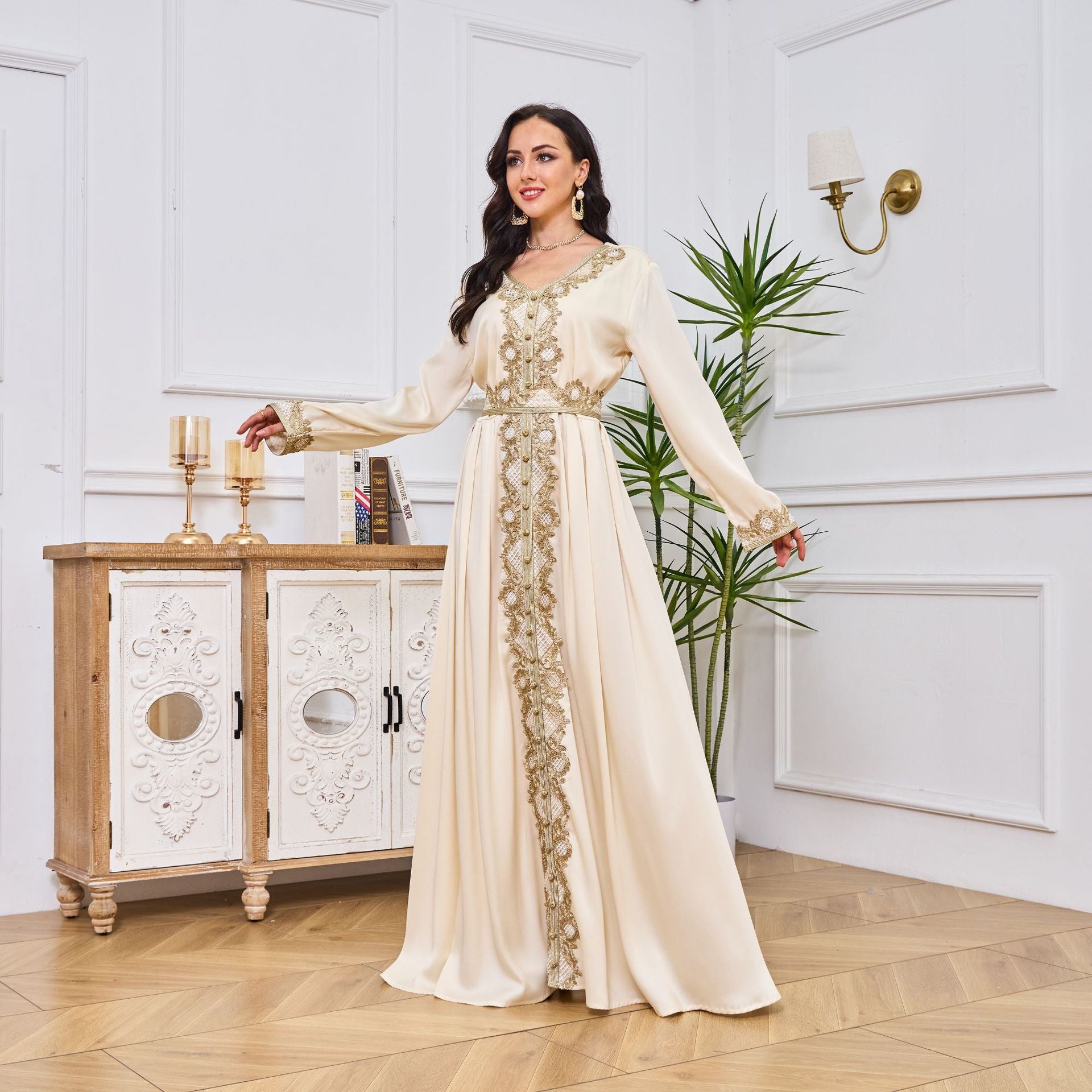 Ladies Stunning and Luxurious Arab Muslim Robe Womens Clothing - Pleasures and Sins   Pleasures and Sins