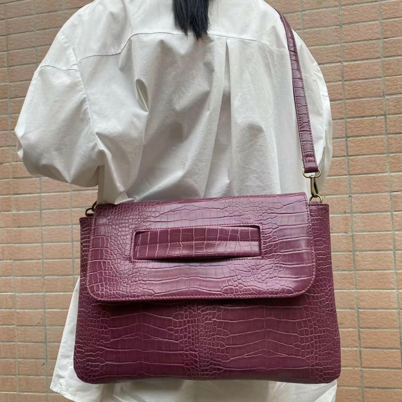 Crocodile Pattern Bag with Arm Sleeve for Files