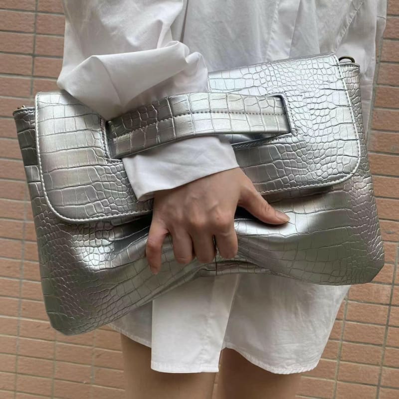 Crocodile Pattern Bag with Arm Sleeve for Files silvery