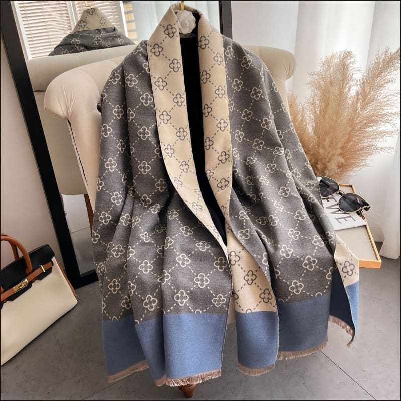 Faux Cashmere Sunflower Shawl for Luxurious Comfort Grey