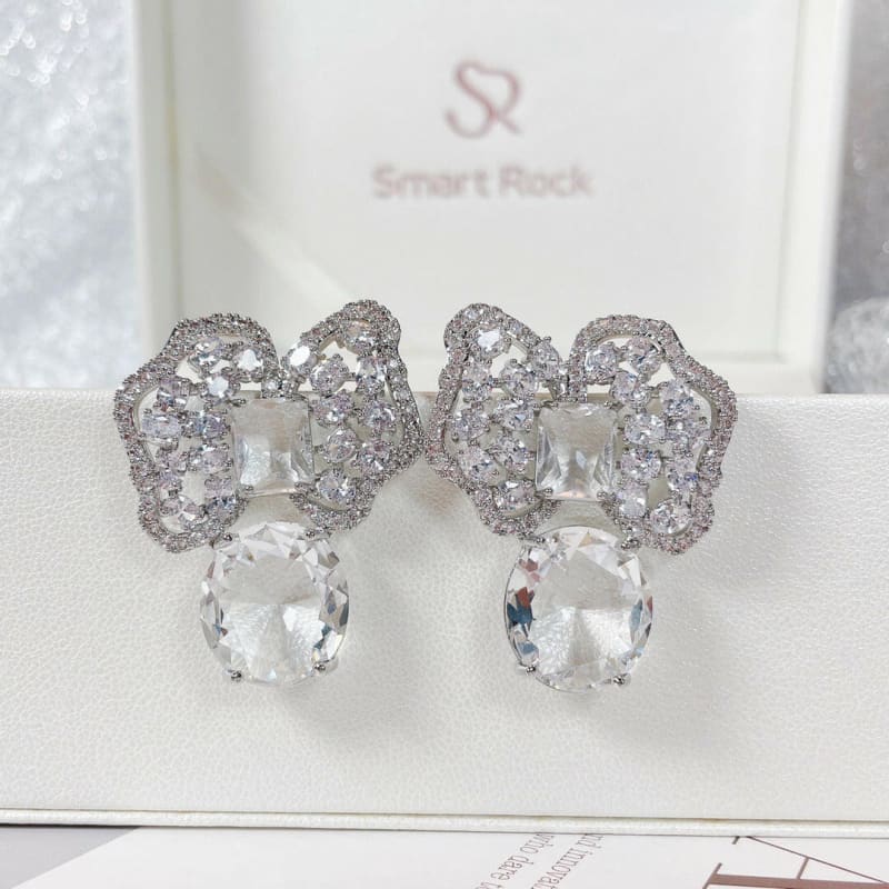 Fashionable Colored Zirconium Petals Luxury Earrings