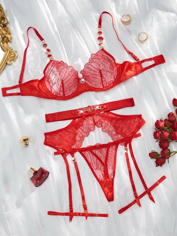 Gem Detail Metal Chain See-through Underwear Set Red / S