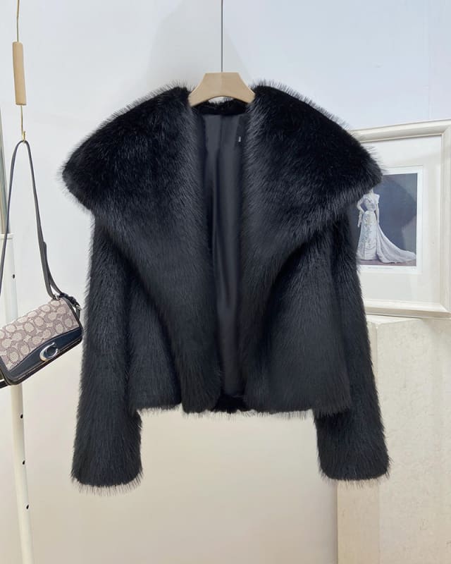 Elegant Long Large Lapel Fur Coat for Women Black / S