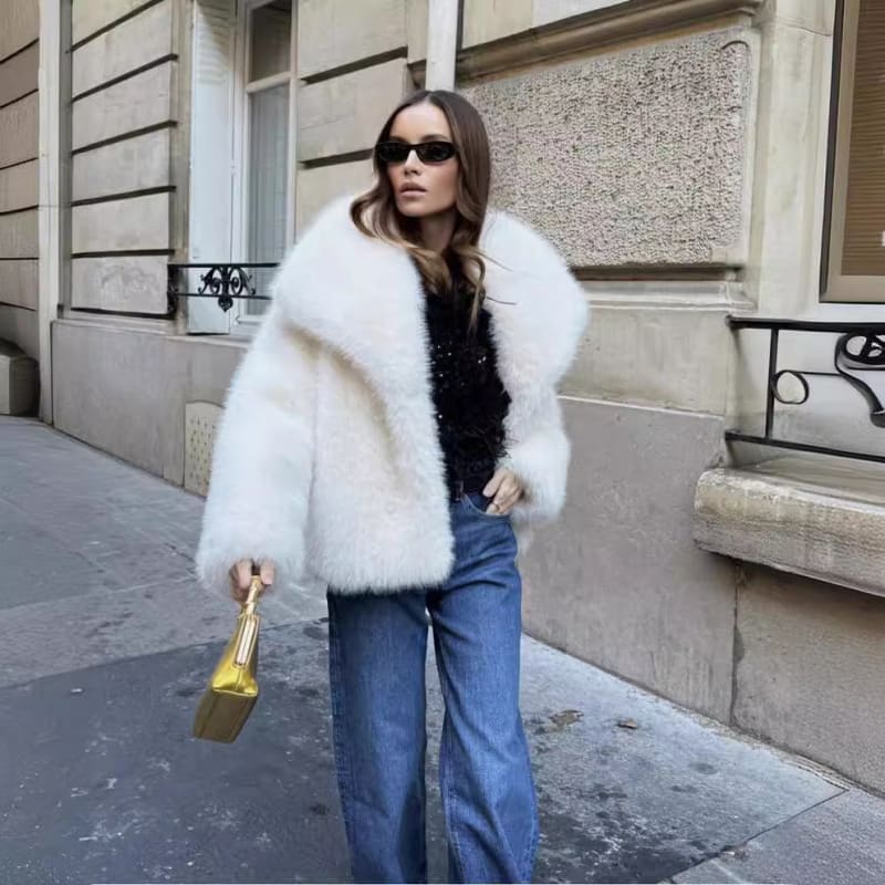 Elegant Long Large Lapel Fur Coat for Women