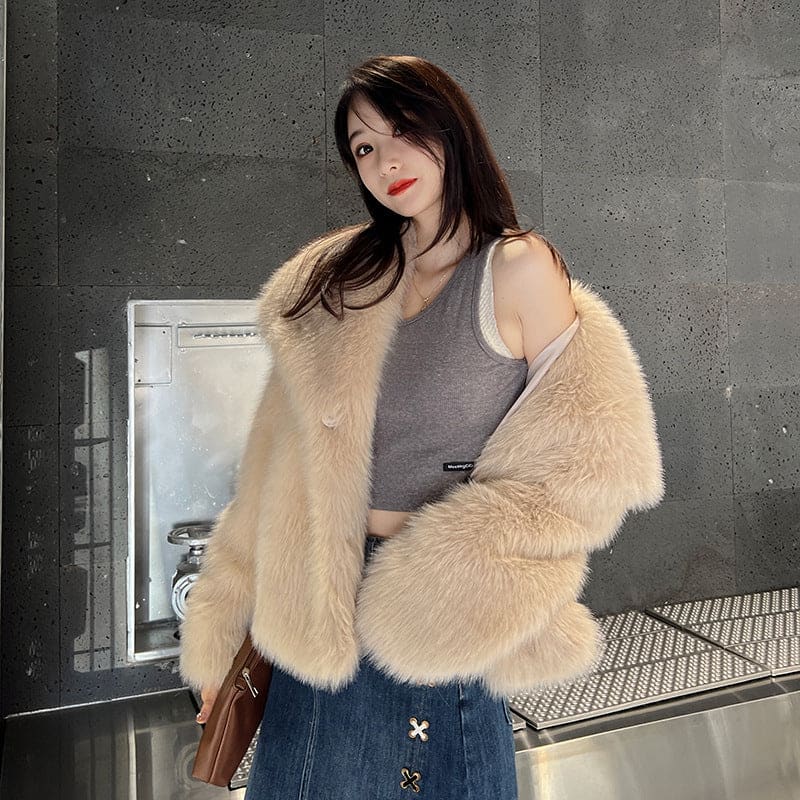 Elegant Long Large Lapel Fur Coat for Women