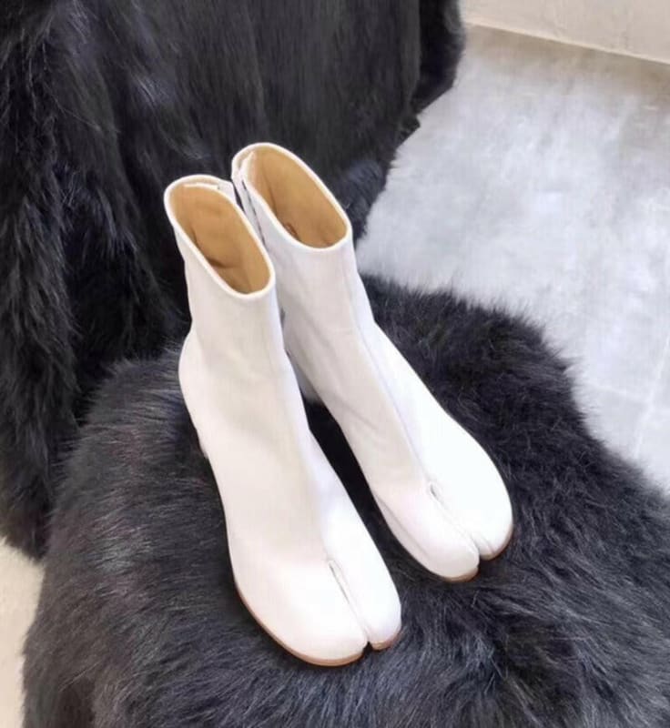 Ladies Split Toe Tabi Boots with 8cm Block Heel