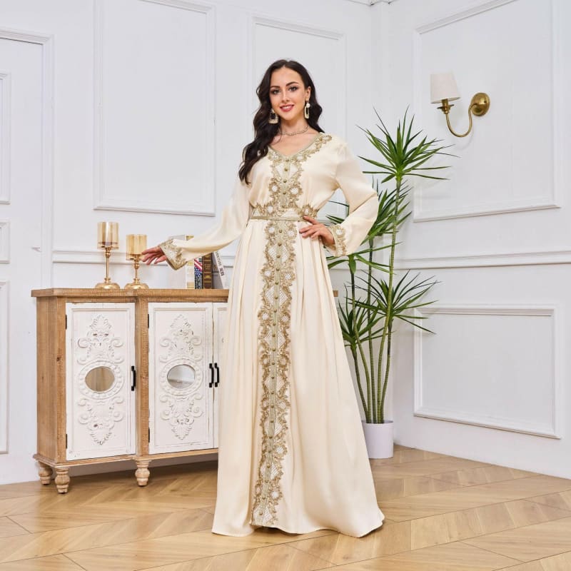 Luxurious Arab Muslim Robe for Women’s Fashion