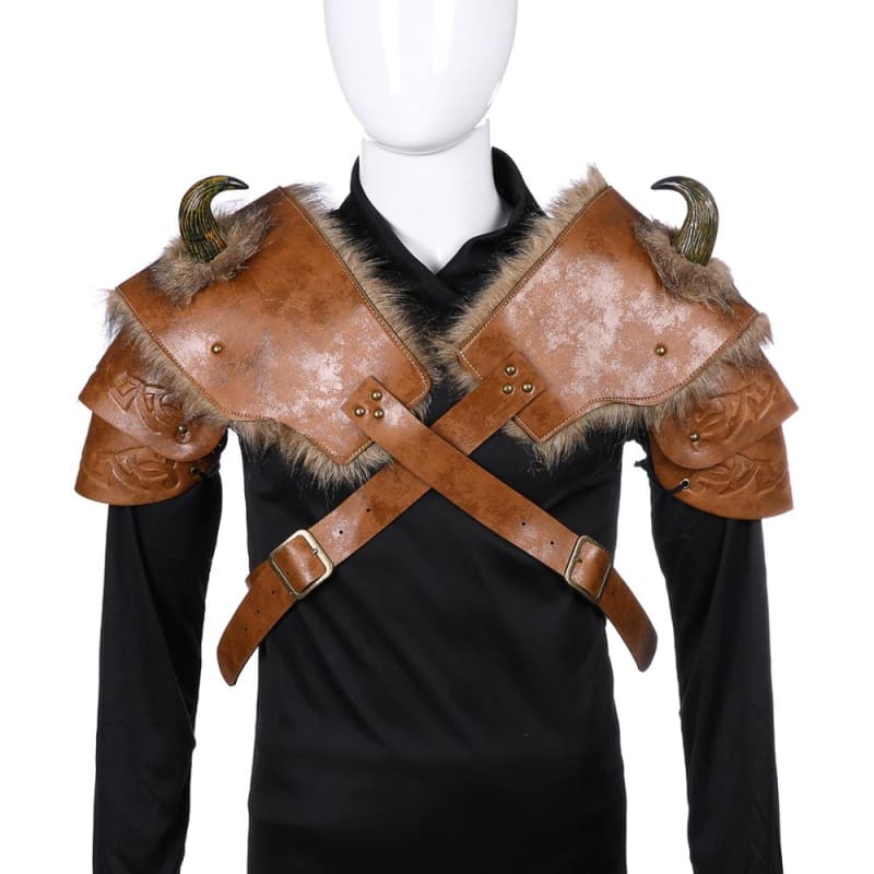 Leather shoulder armor with crossed straps and decorative horns.