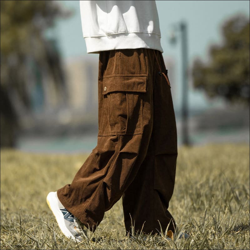 Stylish Wide-Leg Corduroy Cargo Pants for Men Brown / M