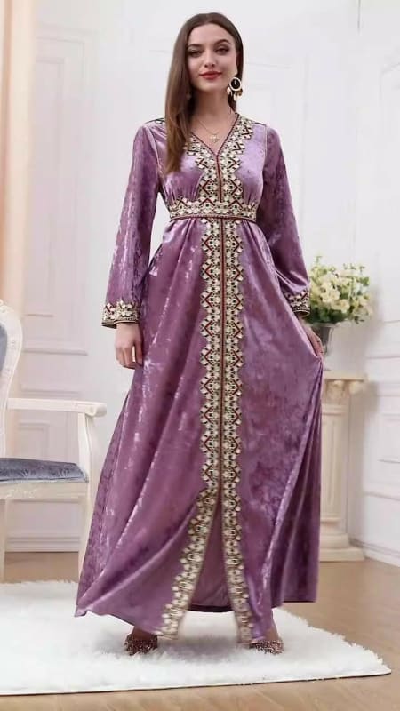 Muslim Autumn Loose Fitting Long Sleeved Velvet Dress