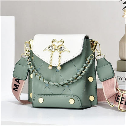 Stylish Shoulder Bag with Swan Pearl Chain Charm Green