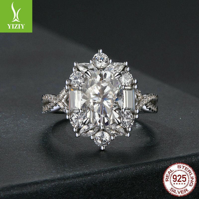 Super Flash Two Carat Moissanite Diamond Ring Luxury