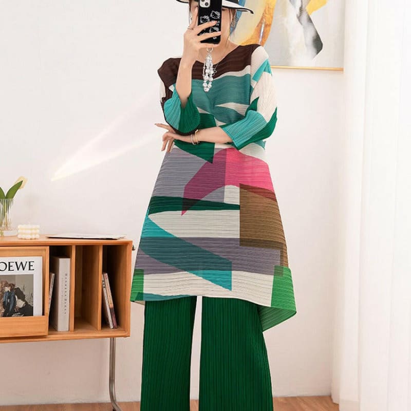 Womens Autumn Two-Piece Set with Printed Wide Leg Pants