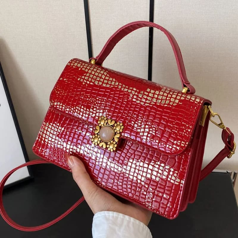 Womens Crocodile Pattern PU Leather Messenger Bag Red