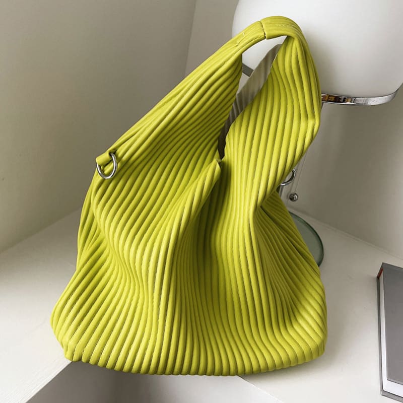 Niche Fashionable Striped Textured Messenger Bag